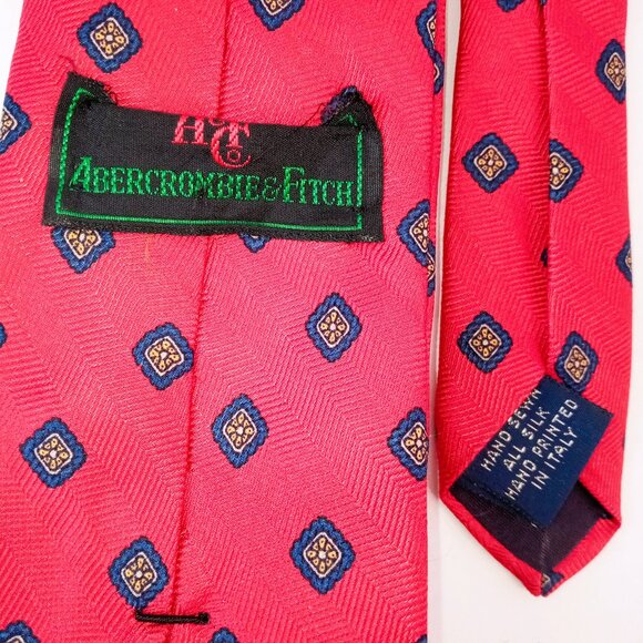Abercombie & Fitch Men's Necktie Red with Blue Diamond Pattern 58" X 3- 3/4* - Picture 2 of 4